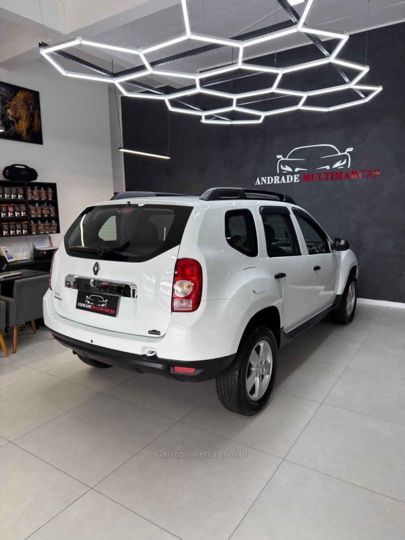 DUSTER 1.6 EXPRESSION 4X2 16V FLEX 4P MANUAL - 2014 - CAXIAS DO SUL