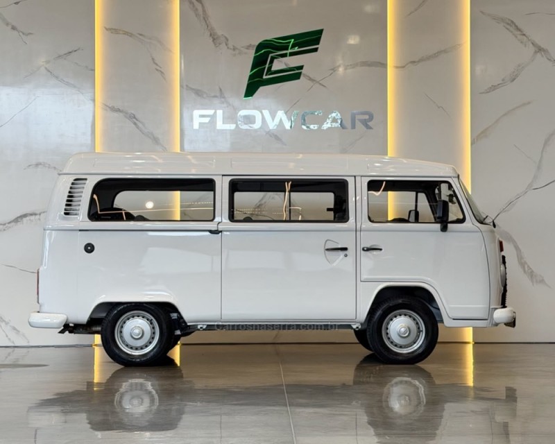 KOMBI 1.5 STANDARD 8V GASOLINA 4P MANUAL - 2011 - GARIBALDI