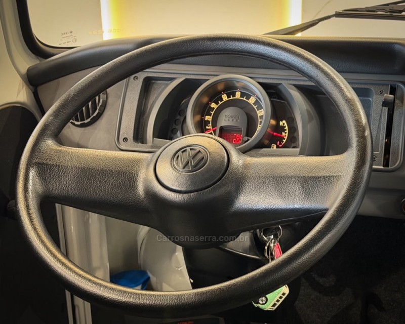 KOMBI 1.5 STANDARD 8V GASOLINA 4P MANUAL - 2011 - GARIBALDI