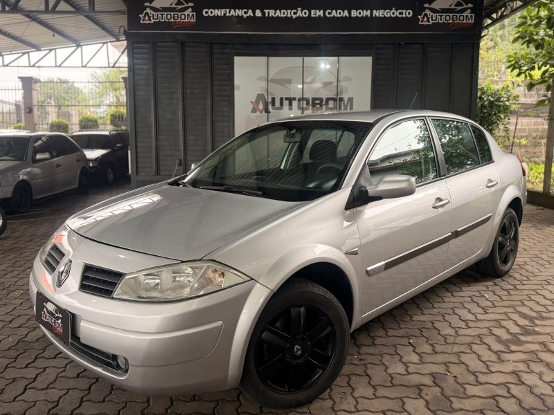 megane 1.6 dynamique 16v flex 4p manual 2009 caxias do sul