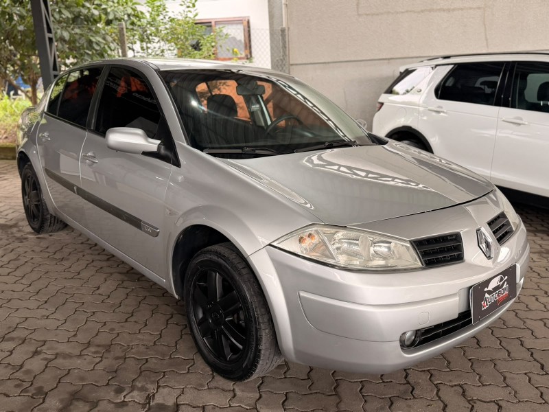 MÉGANE 1.6 DYNAMIQUE 16V FLEX 4P MANUAL - 2009 - CAXIAS DO SUL