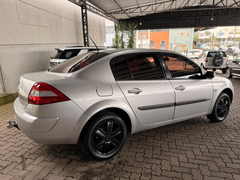 MÉGANE 1.6 DYNAMIQUE 16V FLEX 4P MANUAL - 2009 - CAXIAS DO SUL