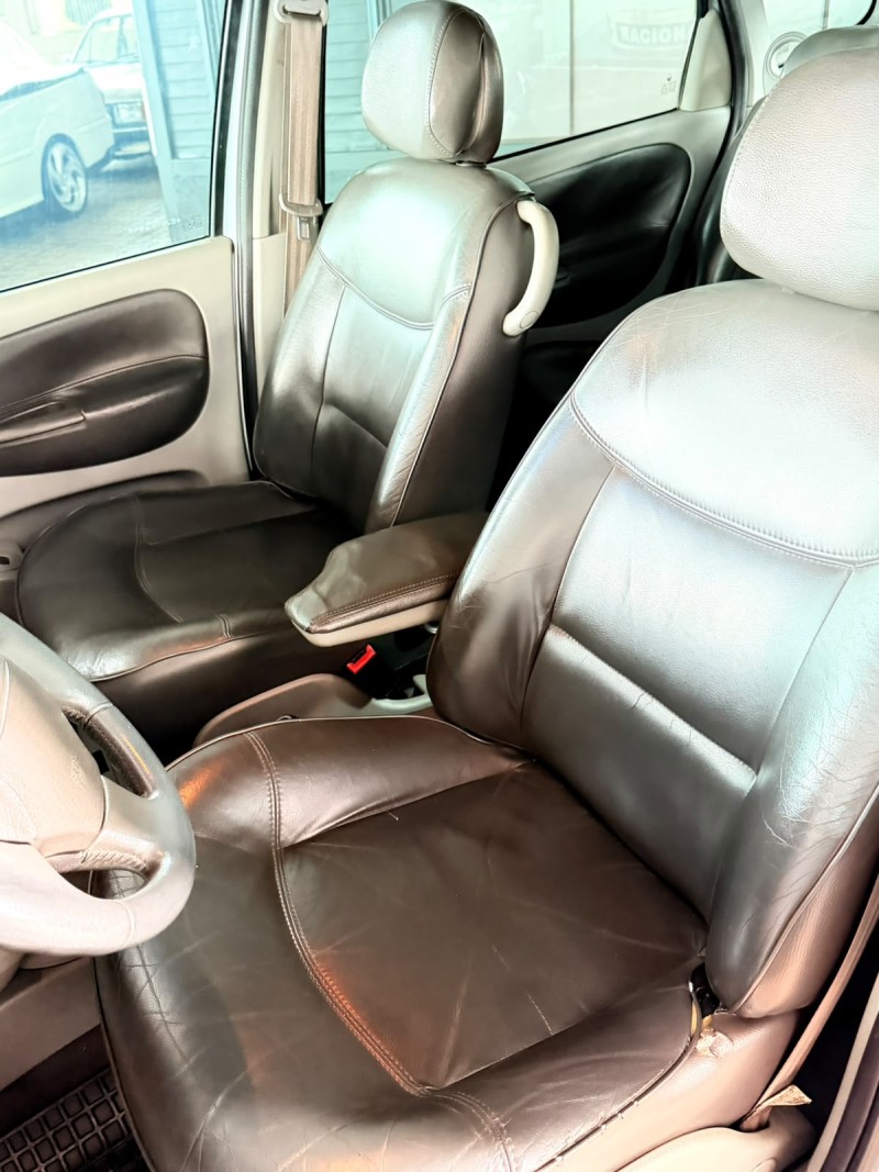 SCÉNIC 2.0 PRIVILÉGE 16V GASOLINA 4P AUTOMÁTICO - 2006 - CAXIAS DO SUL