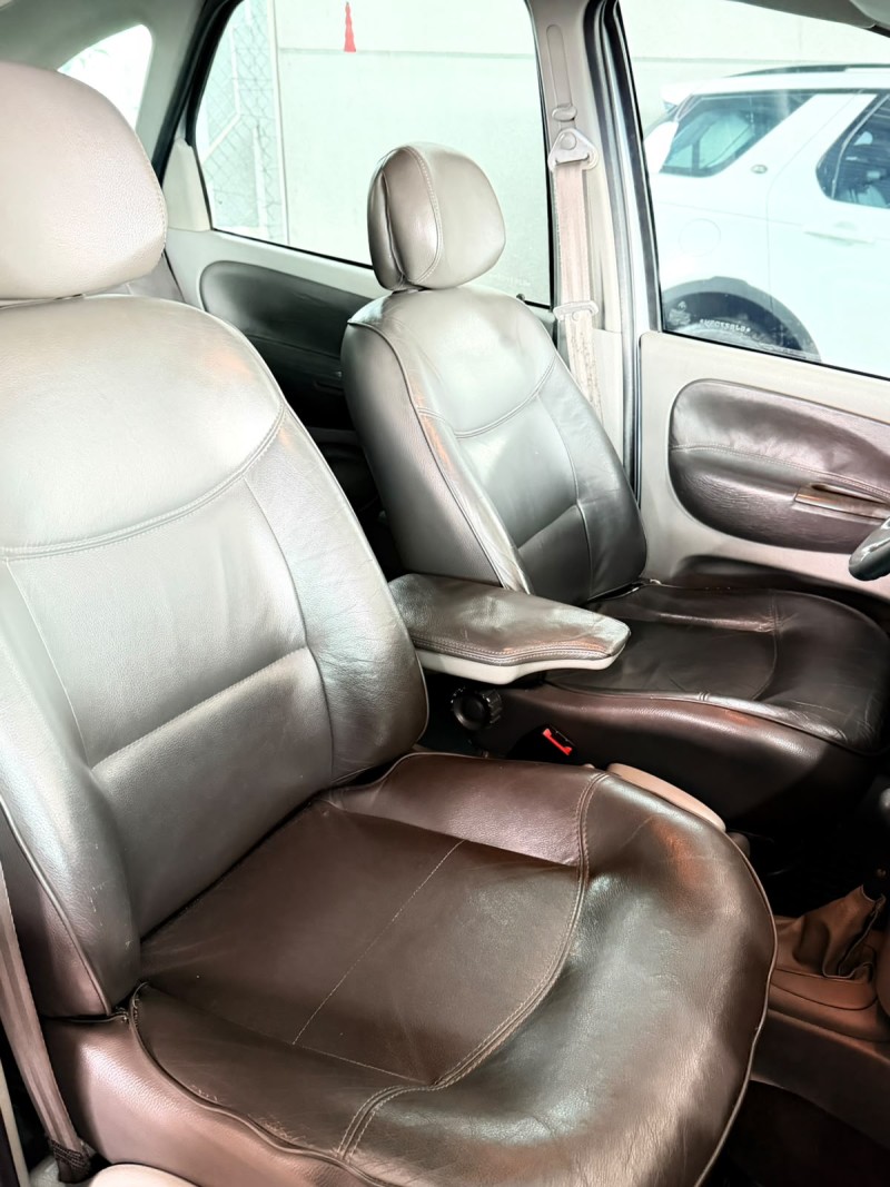 SCÉNIC 2.0 PRIVILÉGE 16V GASOLINA 4P AUTOMÁTICO - 2006 - CAXIAS DO SUL