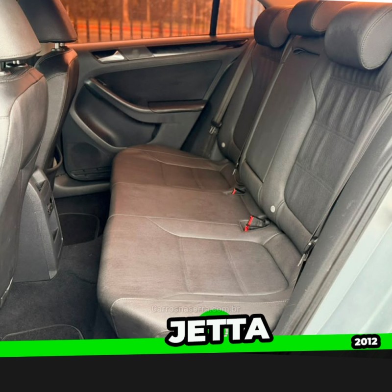JETTA 2.0 TRENDLINE FLEX 4P TIPTRONIC - 2012 - TAQUARA