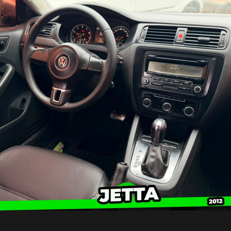 JETTA 2.0 TRENDLINE FLEX 4P TIPTRONIC - 2012 - TAQUARA