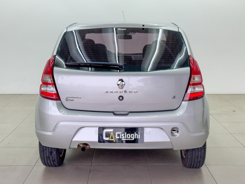 SANDERO 1.6 EXPRESSION 8V FLEX 4P MANUAL - 2013 - CARLOS BARBOSA