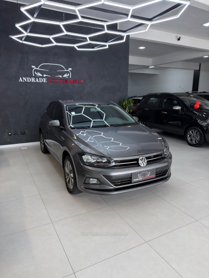 POLO 1.0	200 TSI HIGHLINE AUTOMÁTICO  - 2019 - CAXIAS DO SUL