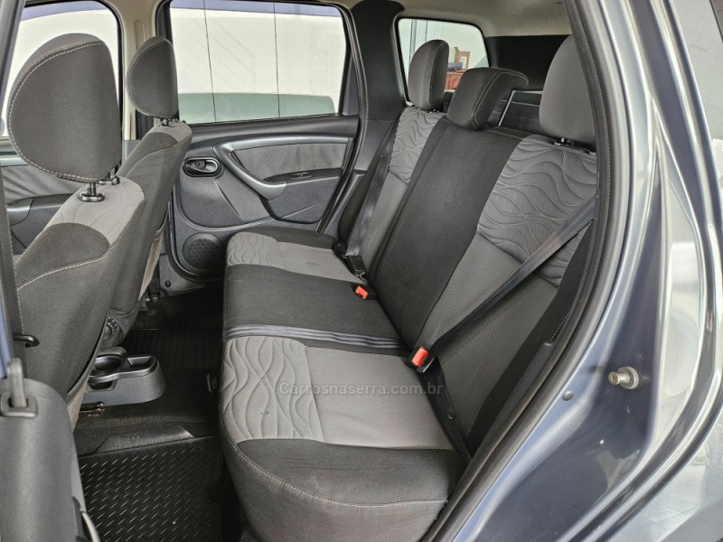 DUSTER 1.6 DYNAMIQUE 4X2 16V FLEX 4P MANUAL - 2014 - TAPEJARA