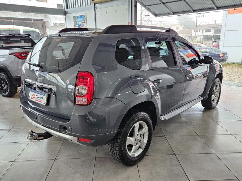 DUSTER 1.6 DYNAMIQUE 4X2 16V FLEX 4P MANUAL - 2014 - TAPEJARA