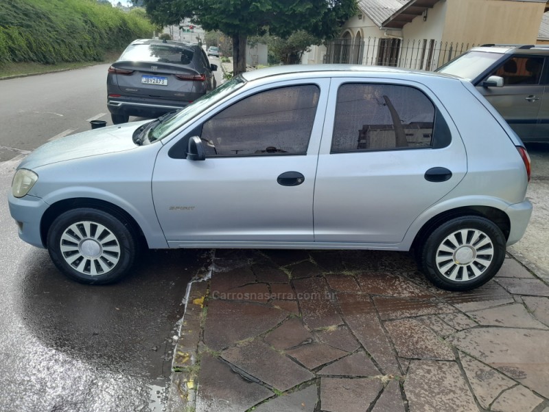 CELTA 1.0 MPFI SPIRIT 8V FLEX 4P MANUAL - 2009 - NOVA PRATA