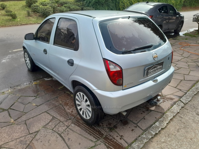 CELTA 1.0 MPFI SPIRIT 8V FLEX 4P MANUAL - 2009 - NOVA PRATA