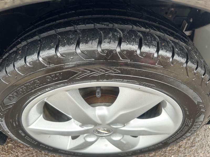 TIIDA 1.8 SL 16V FLEX 4P AUTOMÁTICO - 2012 - DOIS IRMãOS