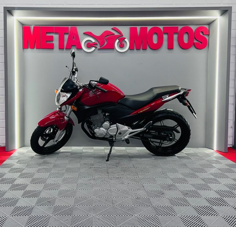 CB 300R  - 2011 - CAMPO BOM