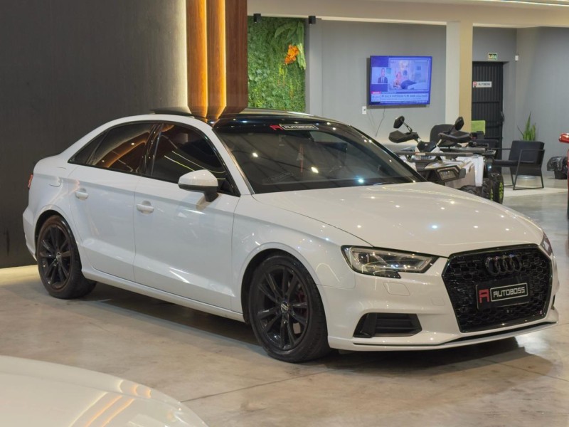 A3 2.0 TFSI SEDAN AMBITION 16V GASOLINA 4P S-TRONIC - 2017 - NOVO HAMBURGO