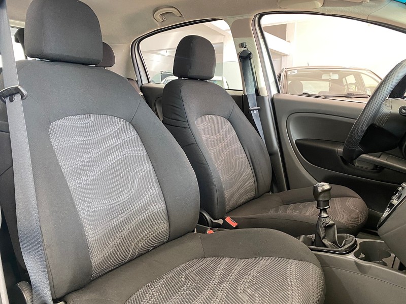 PUNTO 1.4 ATTRACTIVE 8V FLEX 4P MANUAL - 2012 - CAXIAS DO SUL