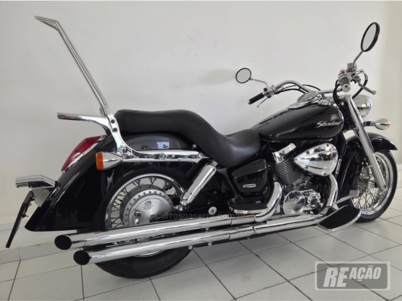 SHADOW 750 