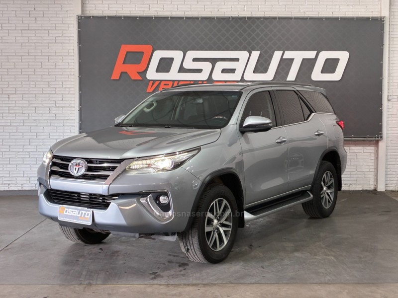 hilux sw4 2.8 srx 4x4 16v turbo intercooler diesel 4p automatico 2018 venancio aires