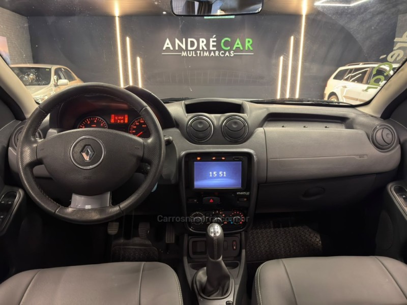 DUSTER 1.6 TECH ROAD 4X2 16V FLEX 4P MANUAL - 2014 - ESTâNCIA VELHA