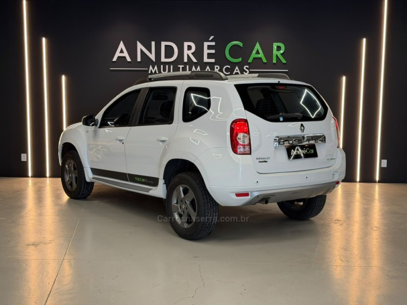 DUSTER 1.6 TECH ROAD 4X2 16V FLEX 4P MANUAL - 2014 - ESTâNCIA VELHA