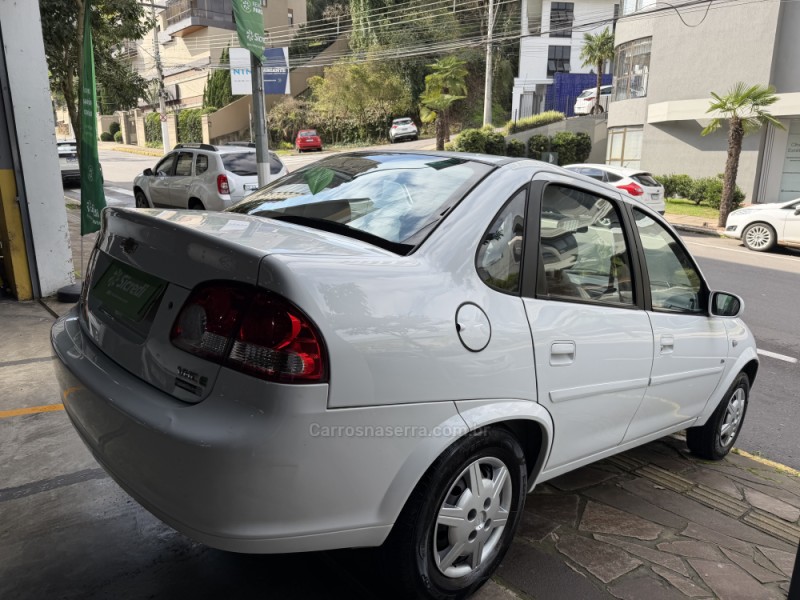 CLASSIC 1.0 VHC LS 8V FLEX 4P MANUAL - 2011 - BENTO GONçALVES