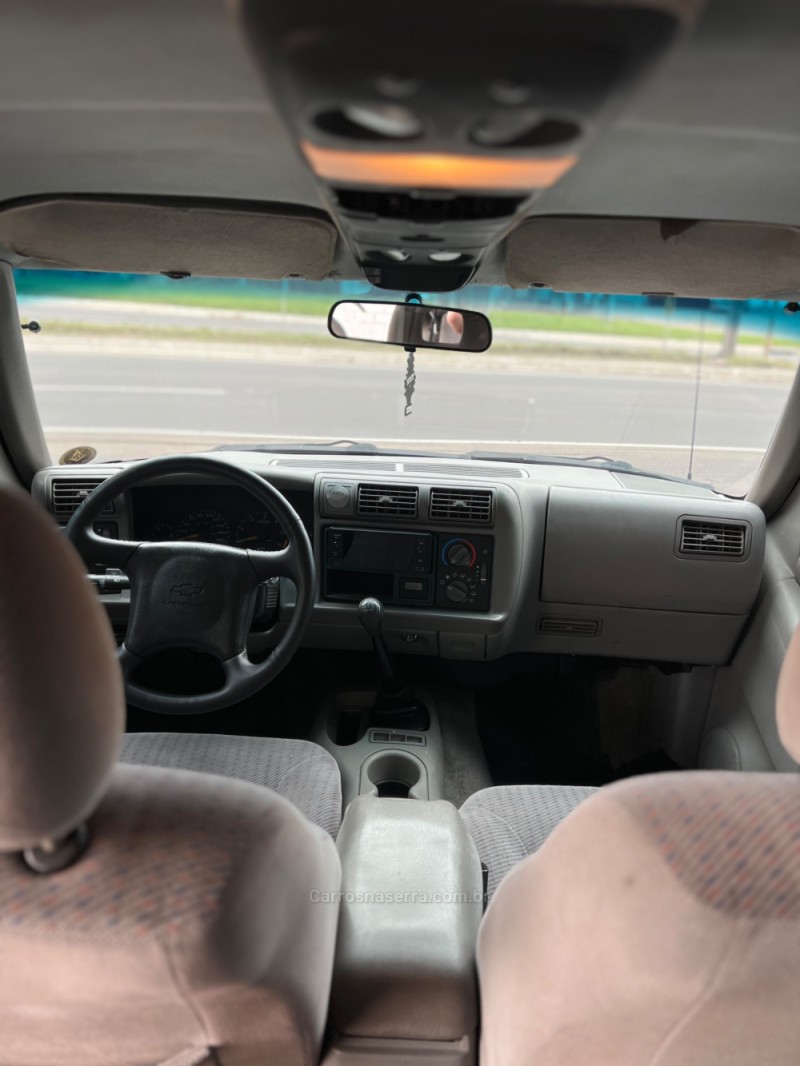 BLAZER 4.3 SFI DLX 4X2 V6 12V GASOLINA 4P MANUAL - 1998 - CAXIAS DO SUL