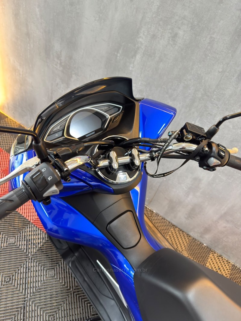 PCX 150 - 2022 - PORTãO