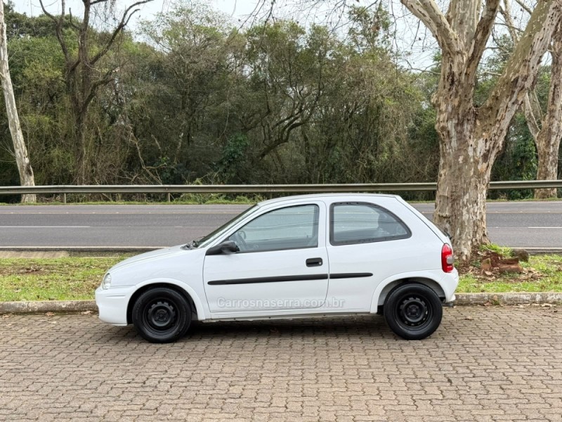 CORSA 1.0 EFI WIND 8V GASOLINA 2P MANUAL - 2001 - DOIS IRMãOS
