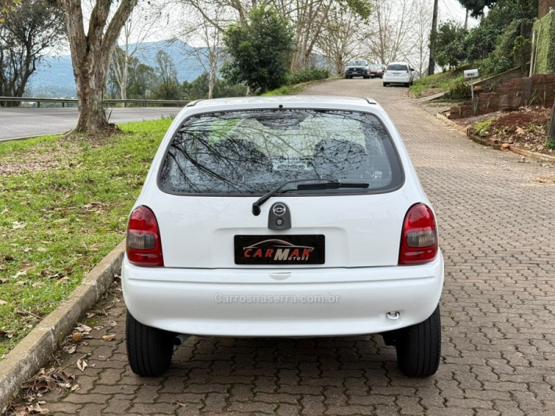 CORSA 1.0 EFI WIND 8V GASOLINA 2P MANUAL - 2001 - DOIS IRMãOS