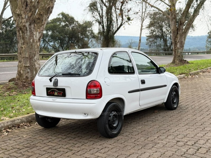 CORSA 1.0 EFI WIND 8V GASOLINA 2P MANUAL - 2001 - DOIS IRMãOS