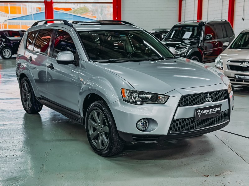 OUTLANDER 2.0 MIVEC HPE GASOLINA 4P AUTOMÁTICO - 2012 - CAXIAS DO SUL