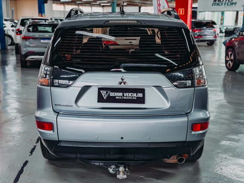 OUTLANDER 2.0 MIVEC HPE GASOLINA 4P AUTOMÁTICO - 2012 - CAXIAS DO SUL