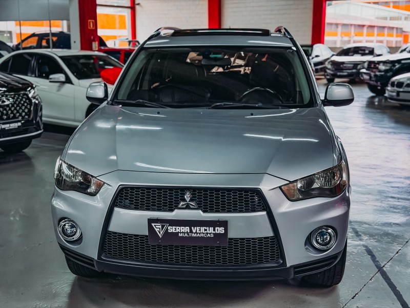 OUTLANDER 2.0 MIVEC HPE GASOLINA 4P AUTOMÁTICO - 2012 - CAXIAS DO SUL