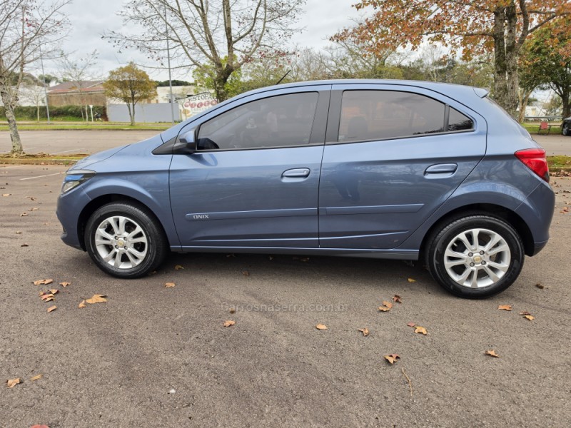 ONIX 1.4 MPFI LT 8V FLEX 4P MANUAL - 2014 - BENTO GONçALVES