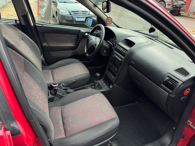ASTRA 2.0 SFI GSI 16V GASOLINA 4P MANUAL - 2004 - VACARIA