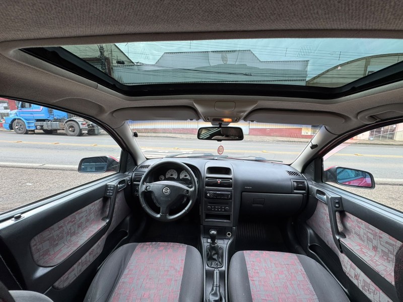ASTRA 2.0 SFI GSI 16V GASOLINA 4P MANUAL - 2004 - VACARIA