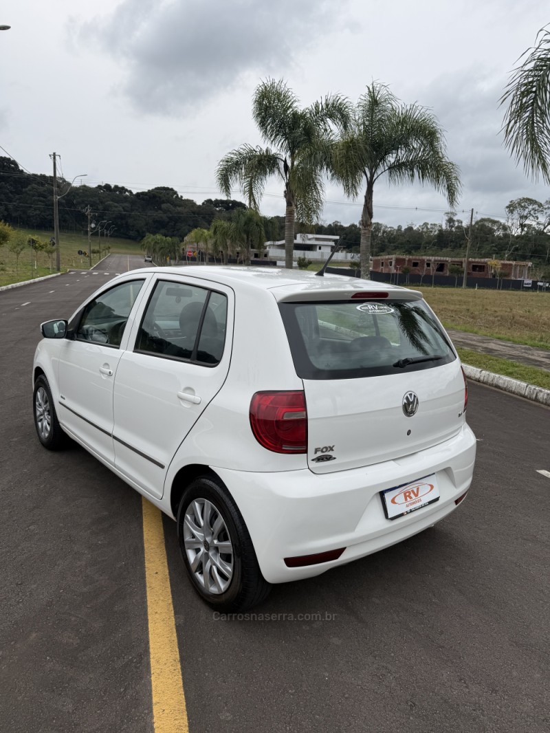FOX 1.6 MI ITREND 8V FLEX 4P MANUAL - 2022 - CARLOS BARBOSA