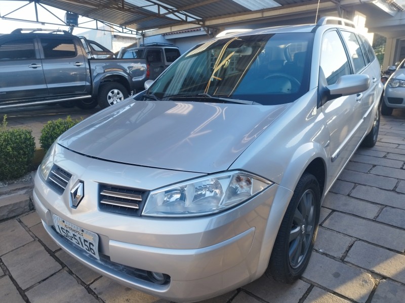 megane 1.6 dynamique grand tour 16v flex 4p manual 2012 veranopolis