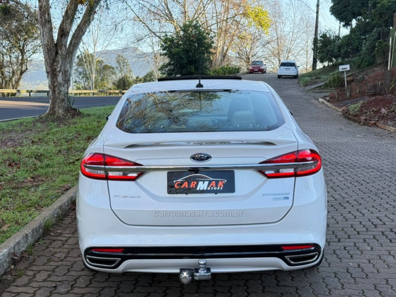 FUSION 2.0 TITANIUM GTDI ECOBOOST AWD AUTOMÁTICO - 2017 - DOIS IRMãOS