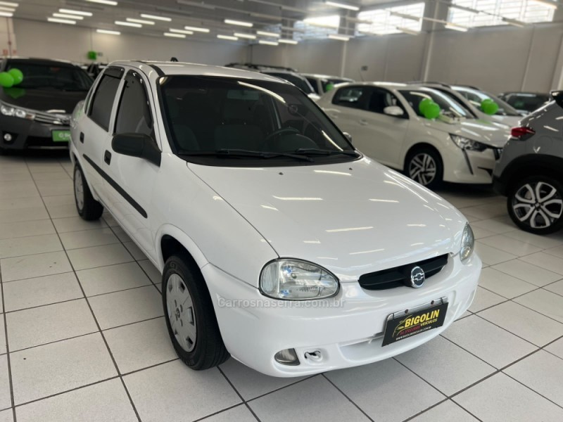 CORSA 1.0 MPFI CLASSIC SEDAN 8V GASOLINA 4P MANUAL - 2004 - BENTO GONçALVES