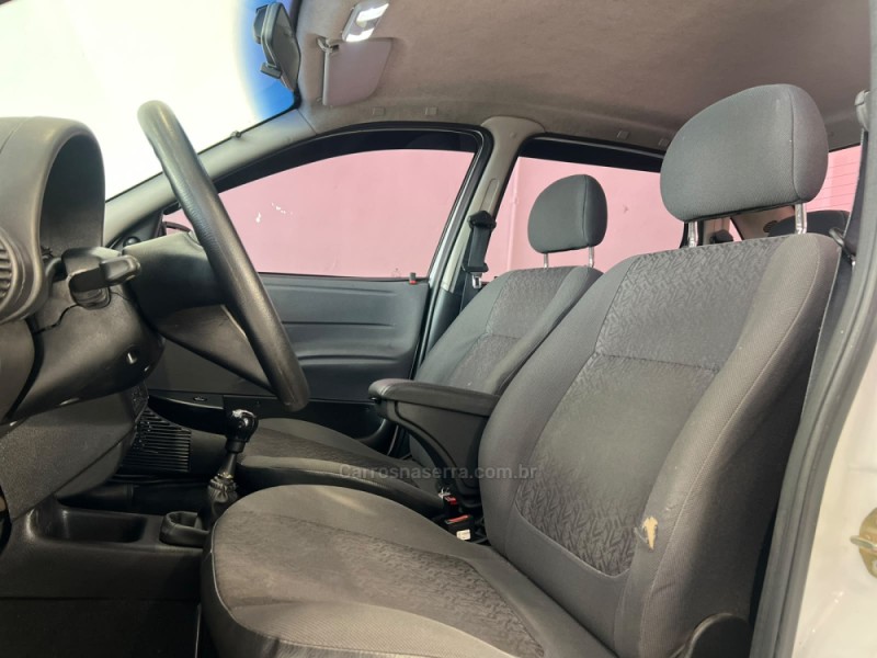 CORSA 1.0 MPFI CLASSIC SEDAN 8V GASOLINA 4P MANUAL - 2004 - BENTO GONçALVES