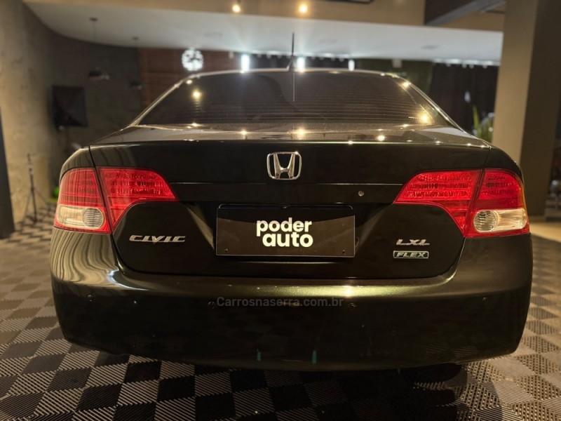 CIVIC 1.8 LXS 16V FLEX 4P AUTOMÁTICO - 2011 - FARROUPILHA