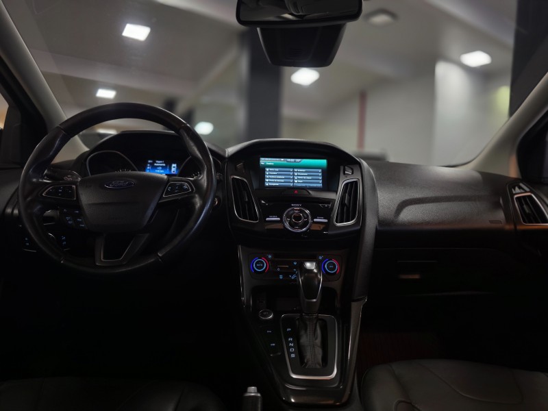 FOCUS 2.0 TITANIUM PLUS 16V FLEX 4P AUTOMÁTICO - 2016 - CAXIAS DO SUL