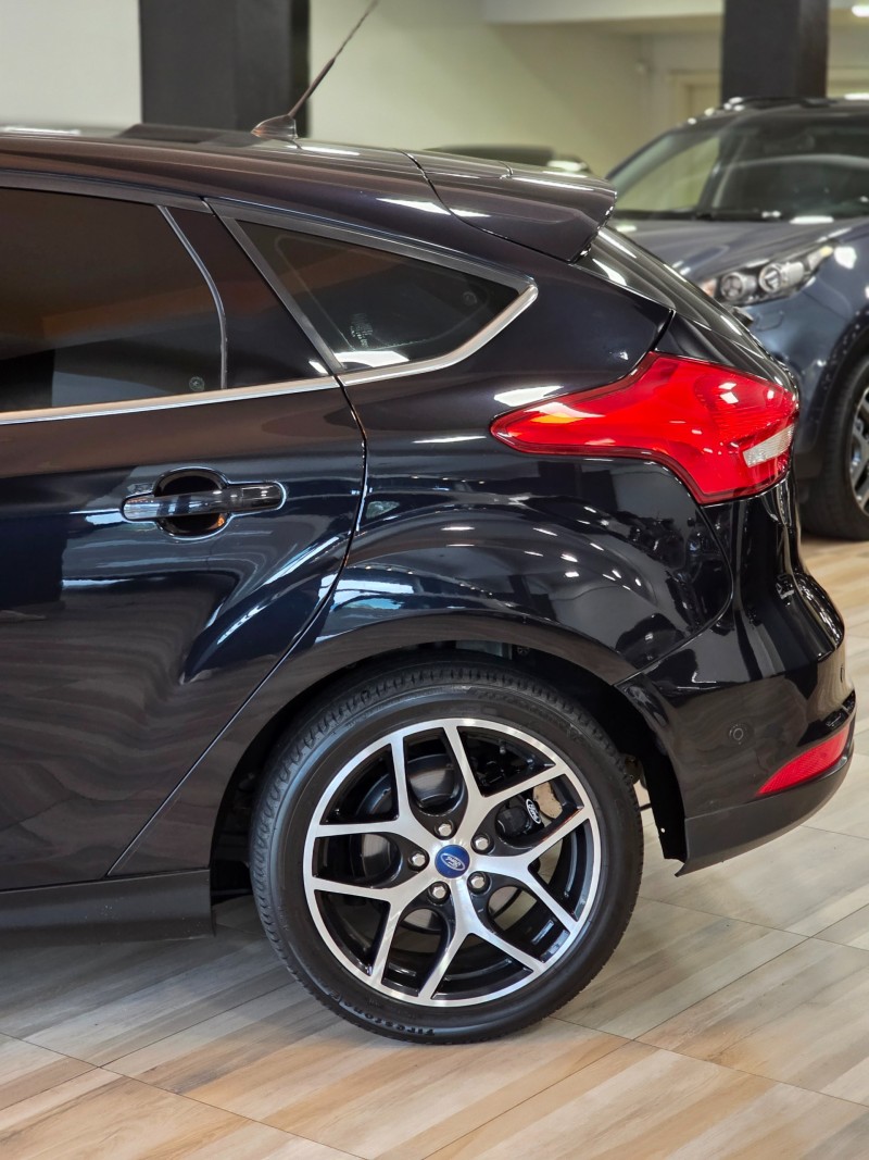FOCUS 2.0 TITANIUM PLUS 16V FLEX 4P AUTOMÁTICO - 2016 - CAXIAS DO SUL
