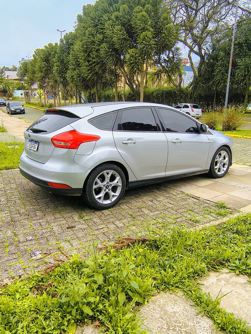 FOCUS 2.0 SE 16V FLEX 4P AUTOMÁTICO - 2018 - FARROUPILHA