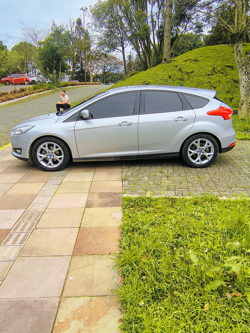 FOCUS 2.0 SE 16V FLEX 4P AUTOMÁTICO - 2018 - FARROUPILHA