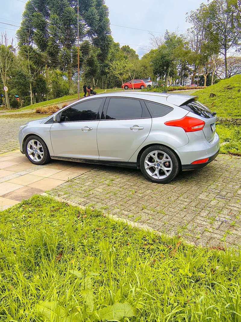 FOCUS 2.0 SE 16V FLEX 4P AUTOMÁTICO - 2018 - FARROUPILHA