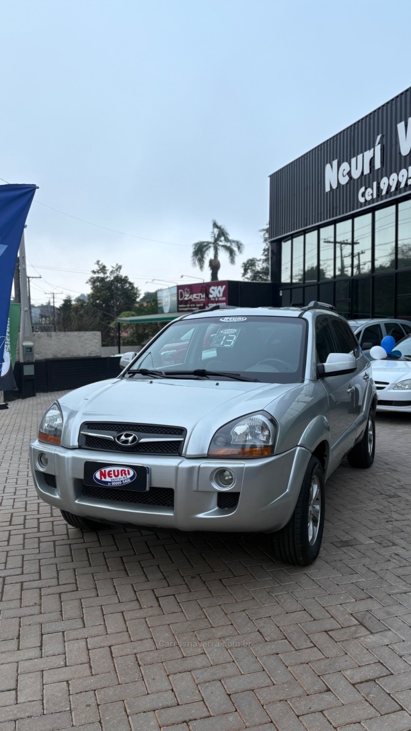 TUCSON 2.0 MPFI GLS 16V 143CV 2WD FLEX 4P AUTOMÁTICO - 2013 - LAJEADO