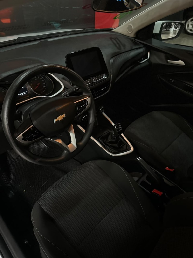ONIX 1.0 LT 12V FLEX 4P MANUAL - 2023 - SãO LEOPOLDO