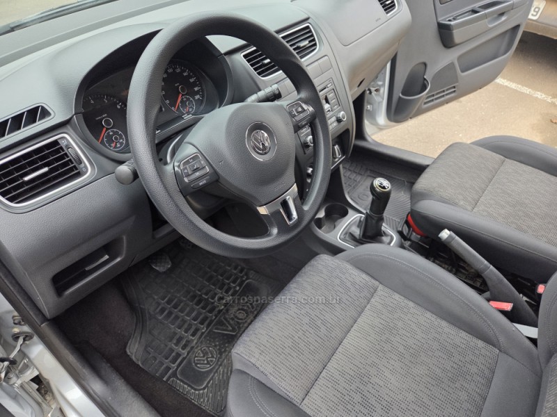 FOX 1.0 ITREND 8V FLEX 4P MANUAL - 2013 - PICADA CAFé